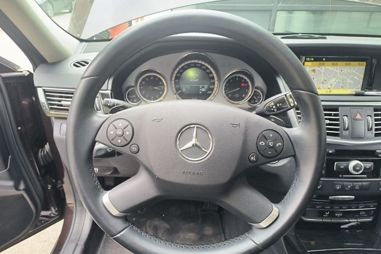 Used Mercedes-Benz E-Class 2010 E 300 L Fashion Model Steering Wheel
