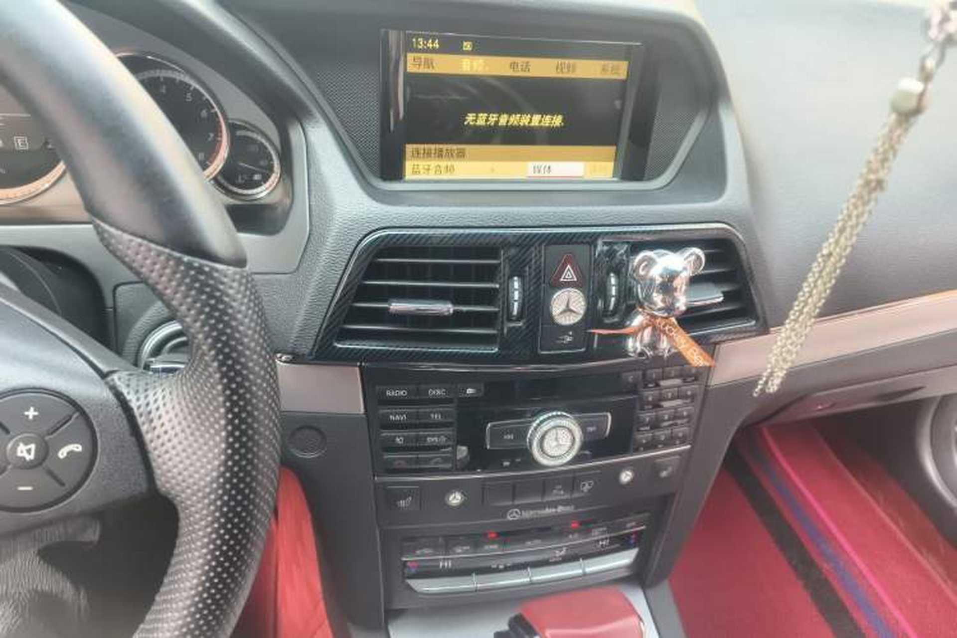 Used Mercedes-Benz E-Class 2010 E 260 CGI Coupe Audio And AC Panel