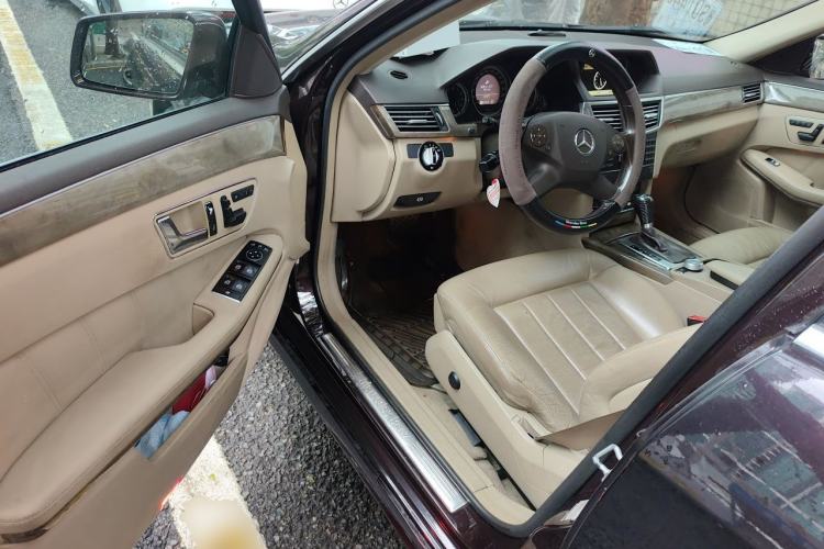 Used Mercedes-Benz E-Class 2010 E 200 CGI Elegant Model Driver Seat
