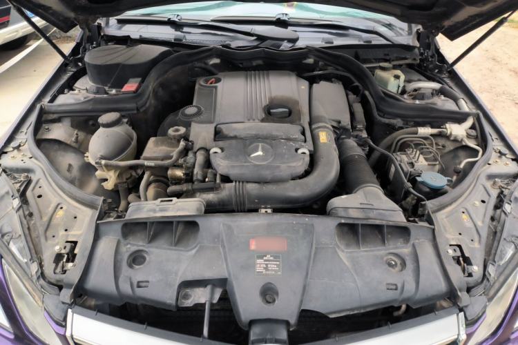 Used Mercedes-Benz E-Class 2010 E 260 CGI Coupe Engine Bay