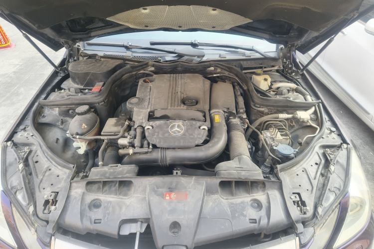 Used Mercedes-Benz E-Class 2010 E 260 CGI Coupe Engine Bay