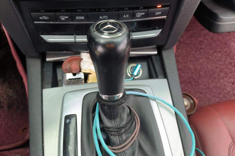 Used Mercedes-Benz E-Class 2010 E 260 CGI Coupe Gear Lever