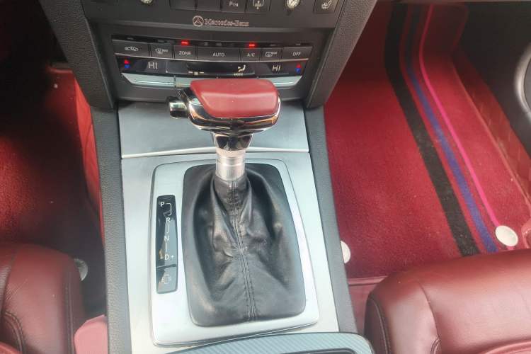 Used Mercedes-Benz E-Class 2010 E 260 CGI Coupe Gear Lever