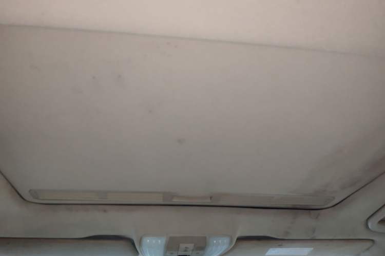 Used Mercedes-Benz E-Class 2010 E 200 CGI Elegant Model Headliner
