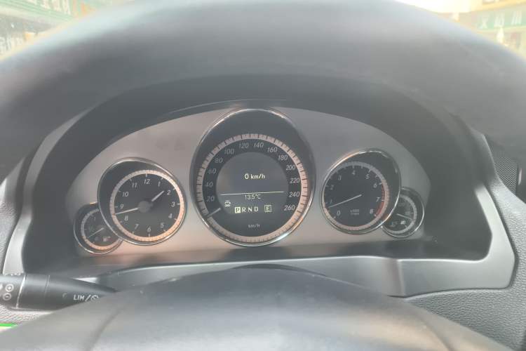 Used Mercedes-Benz E-Class 2010 E 260 CGI Coupe Instrument Cluster