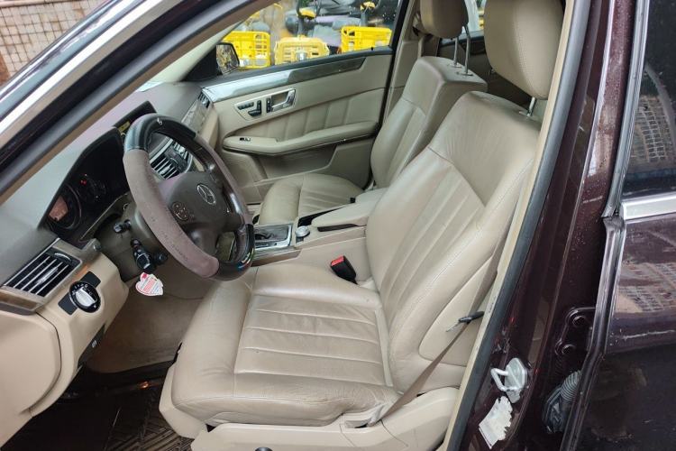 Used Mercedes-Benz E-Class 2010 E 200 CGI Elegant Model Left Front Seat
