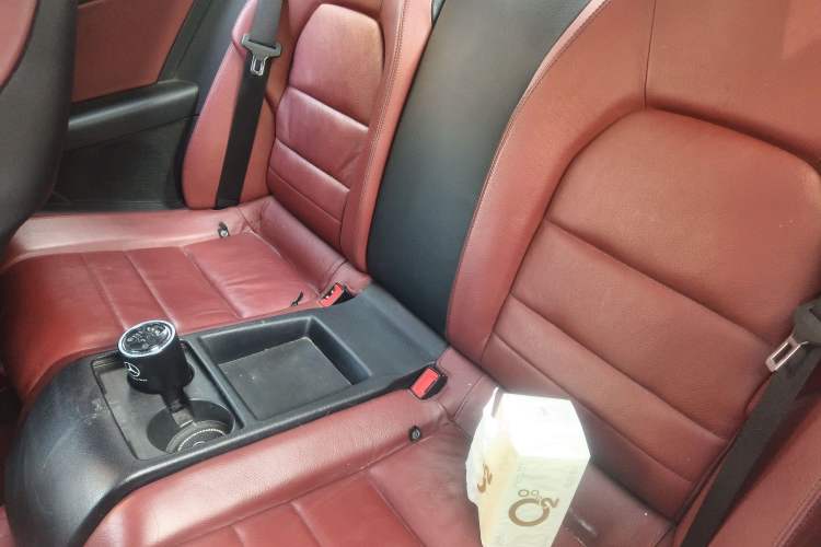 Used Mercedes-Benz E-Class 2010 E 260 CGI Coupe Left Rear Seat