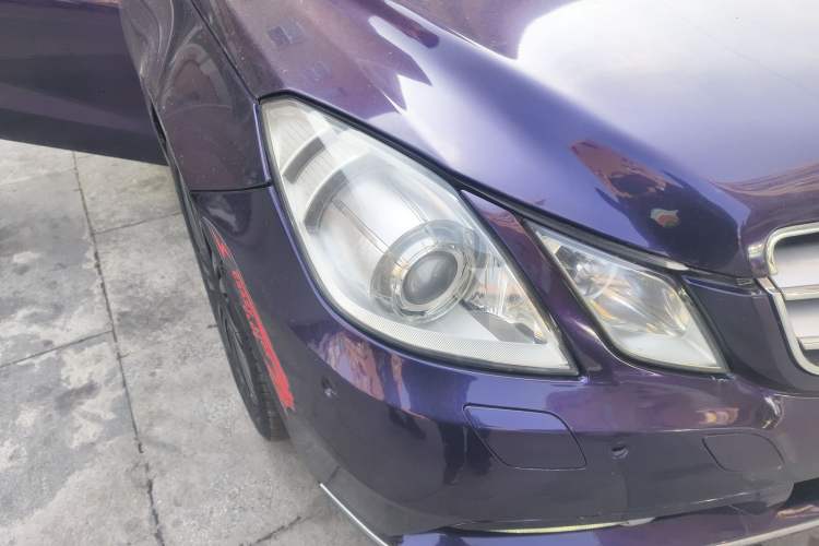 Used Mercedes-Benz E-Class 2010 E 260 CGI Coupe Right Front Headlight