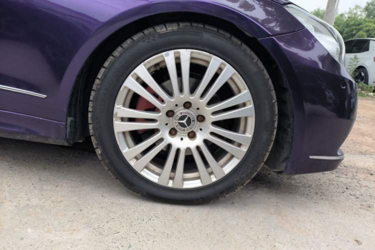 Used Mercedes-Benz E-Class 2010 E 260 CGI Coupe Right Front Wheel Hub