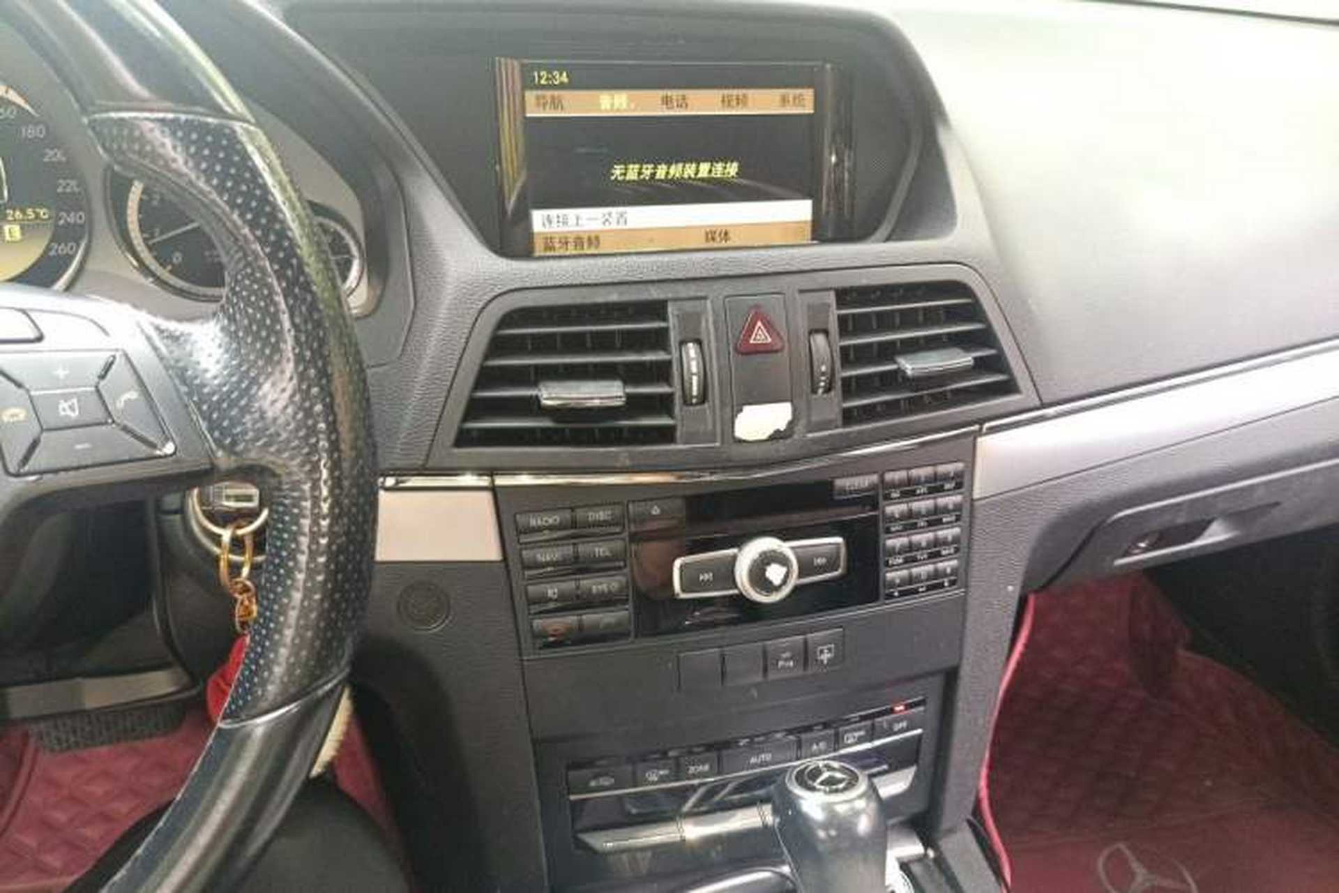Used Mercedes-Benz E-Class 2010 E 260 CGI Coupe Audio And AC Panel