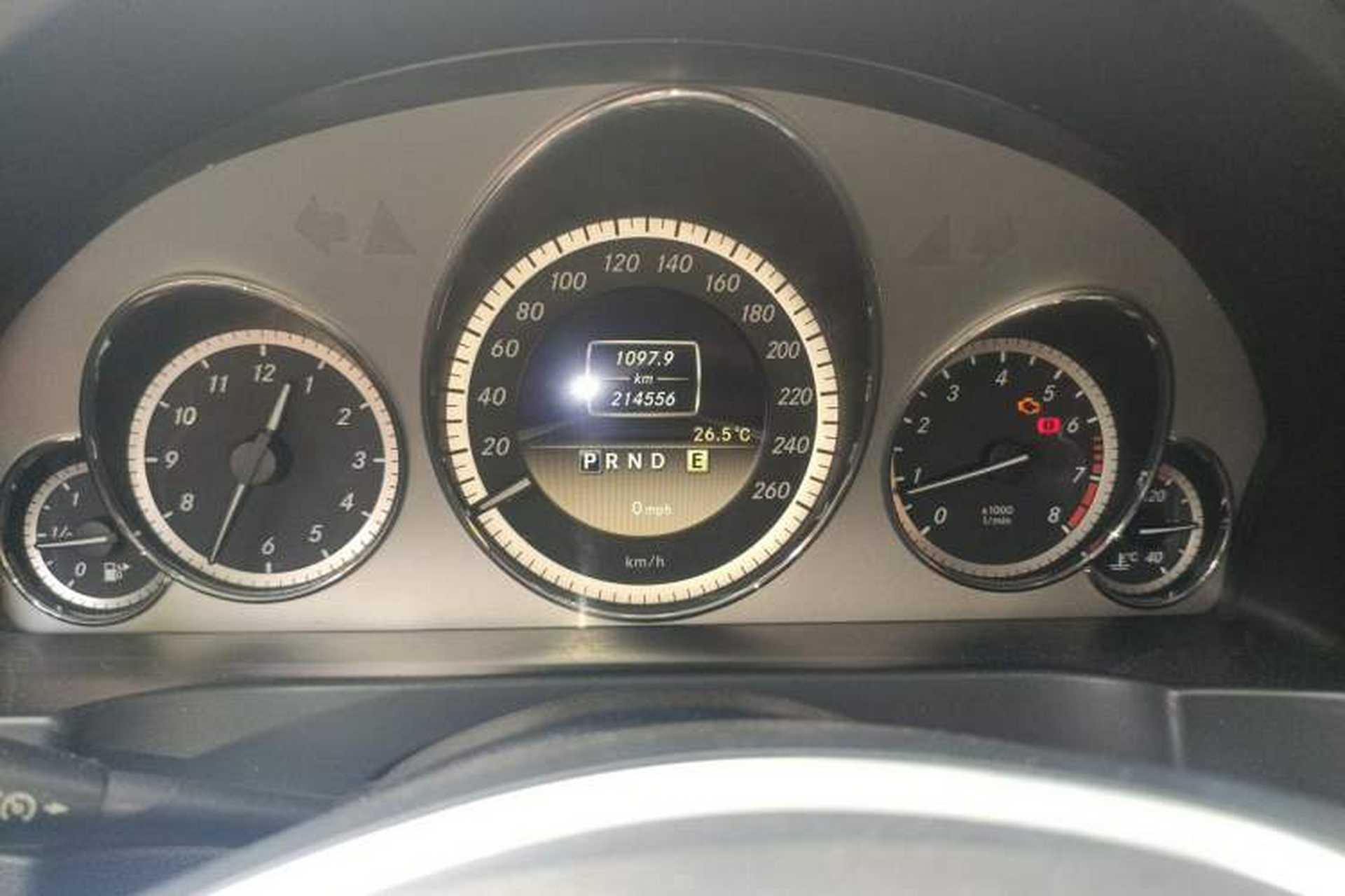Used Mercedes-Benz E-Class 2010 E 260 CGI Coupe Instrument Cluster