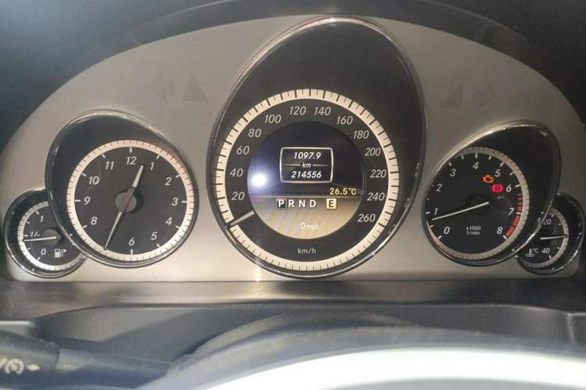 Used Mercedes-Benz E-Class 2010 E 260 CGI Coupe Odometer Close Up