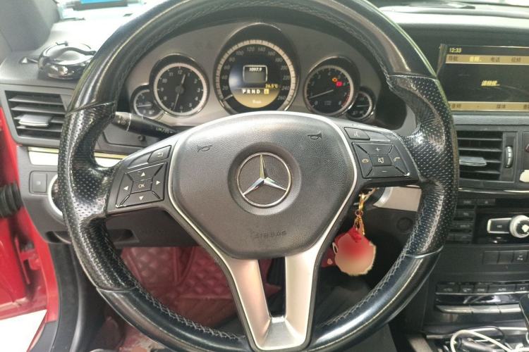 Used Mercedes-Benz E-Class 2010 E 260 CGI Coupe Steering Wheel