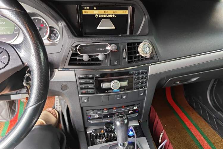 Used Mercedes-Benz E-Class 2010 E 260 CGI Coupe Audio And AC Panel