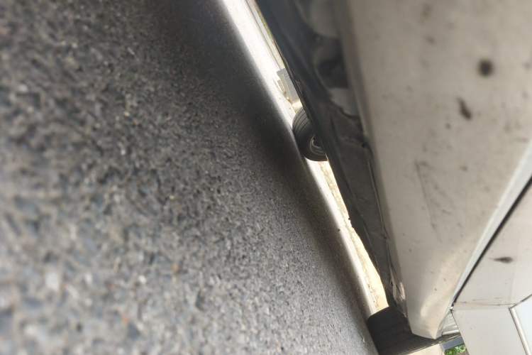 Used Mercedes-Benz E-Class 2010 E 300 L Fashion Model Chassis Front Left