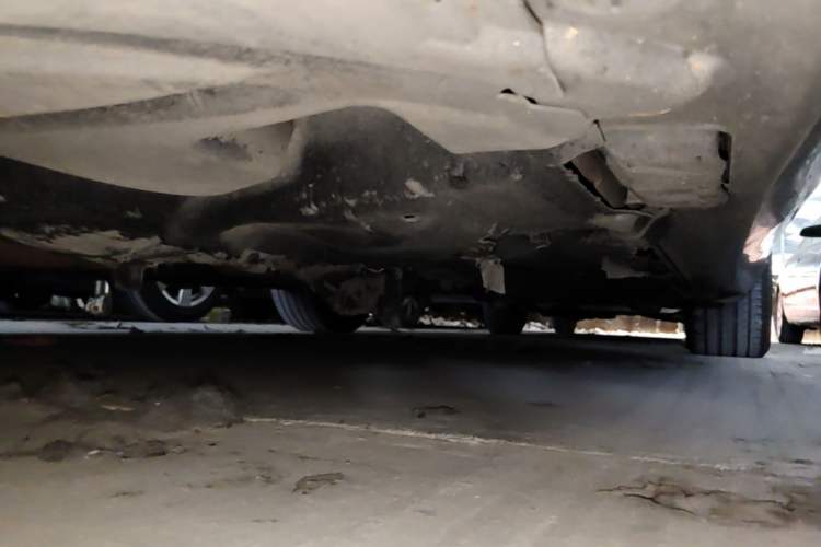 Used Mercedes-Benz E-Class 2010 E 300 Fashion Luxury Edition Chassis Front Left