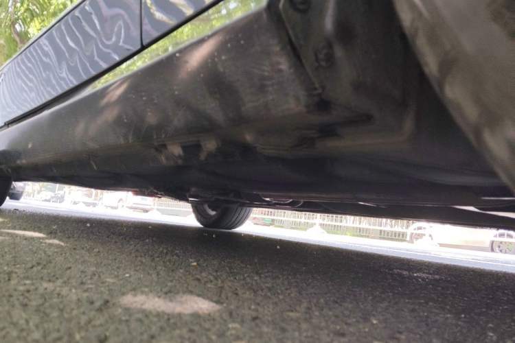 Used Mercedes-Benz E-Class 2010 E 300 Elegant Luxury Edition Chassis Front Right
