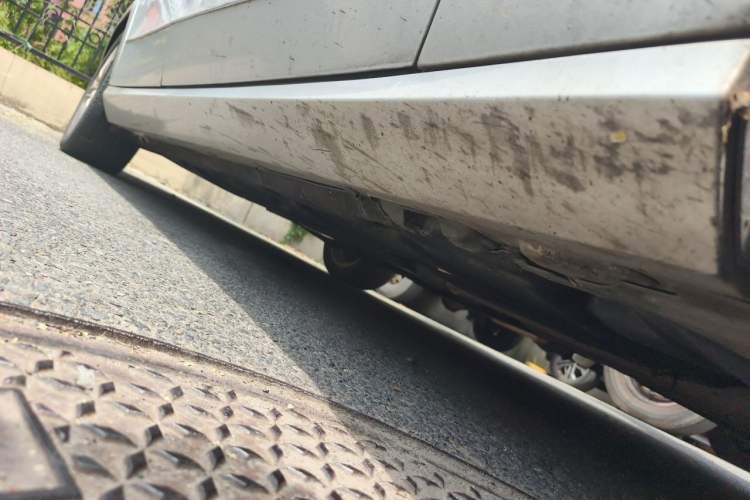 Used Mercedes-Benz E-Class 2010 E 300 L Fashion Model Chassis Front Right