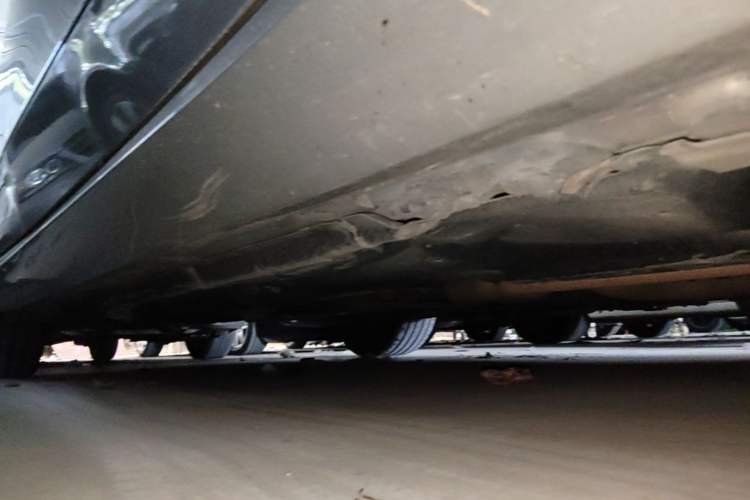 Used Mercedes-Benz E-Class 2010 E 300 Fashion Luxury Edition Chassis Front Right
