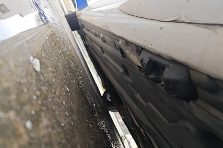 Used Mercedes-Benz E-Class 2010 E 260 CGI Coupe Chassis Rear Left