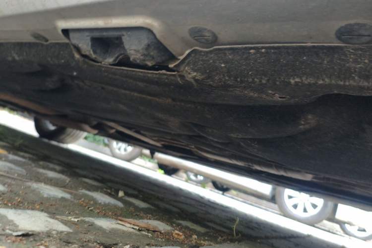 Used Mercedes-Benz E-Class 2010 E 300 L Fashion Model Chassis Rear Left