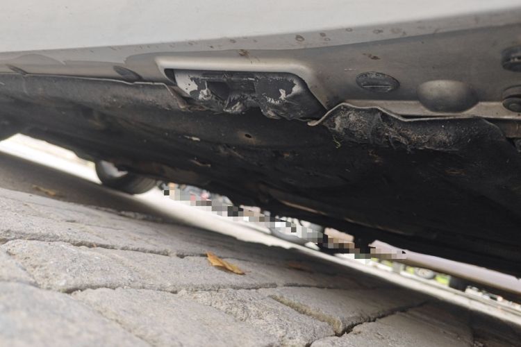 Used Mercedes-Benz E-Class 2010 E 200 CGI Elegant Model Chassis Rear Left