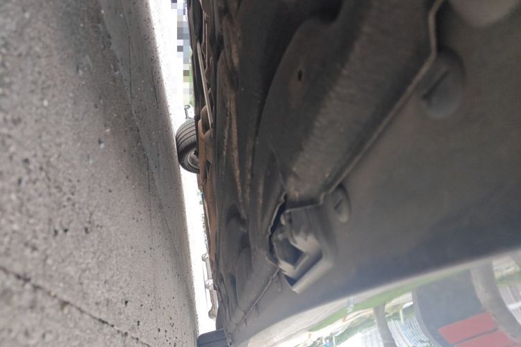 Used Mercedes-Benz E-Class 2010 E 300 L Fashion Model Chassis Rear Right