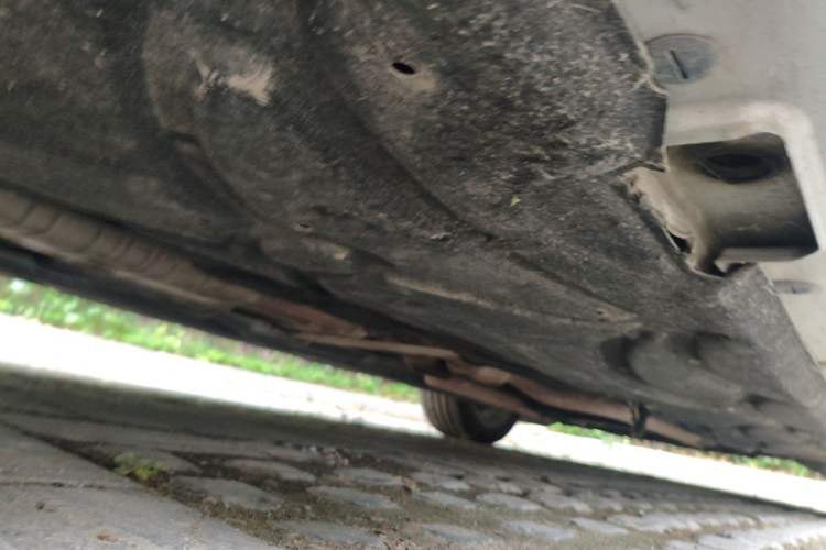 Used Mercedes-Benz E-Class 2010 E 300 L Fashion Model Chassis Rear Right