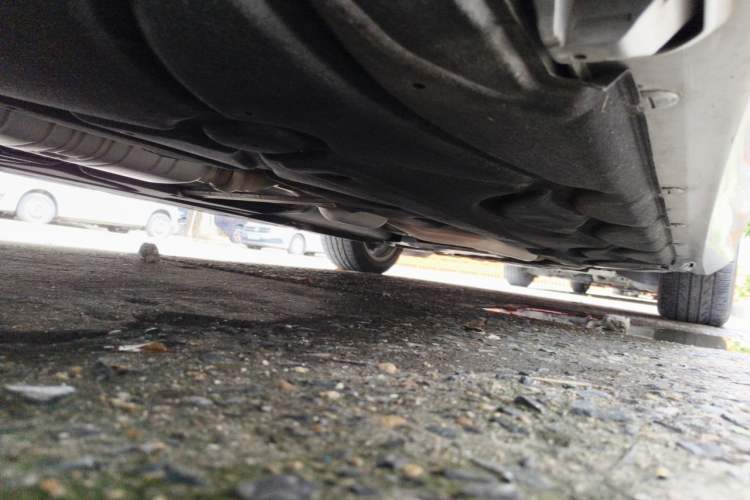 Used Mercedes-Benz E-Class 2010 E 200 CGI Elegant Model Chassis Rear Right