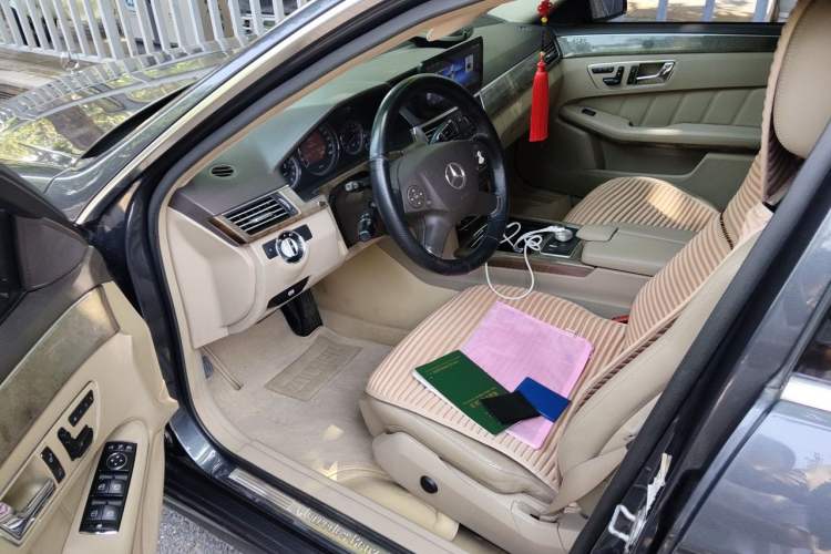 Used Mercedes-Benz E-Class 2010 E 300 Elegant Luxury Edition Driver Seat