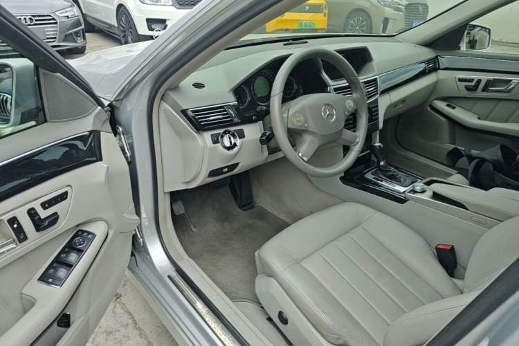 Used Mercedes-Benz E-Class 2010 E 200 CGI Elegant Model Driver Seat