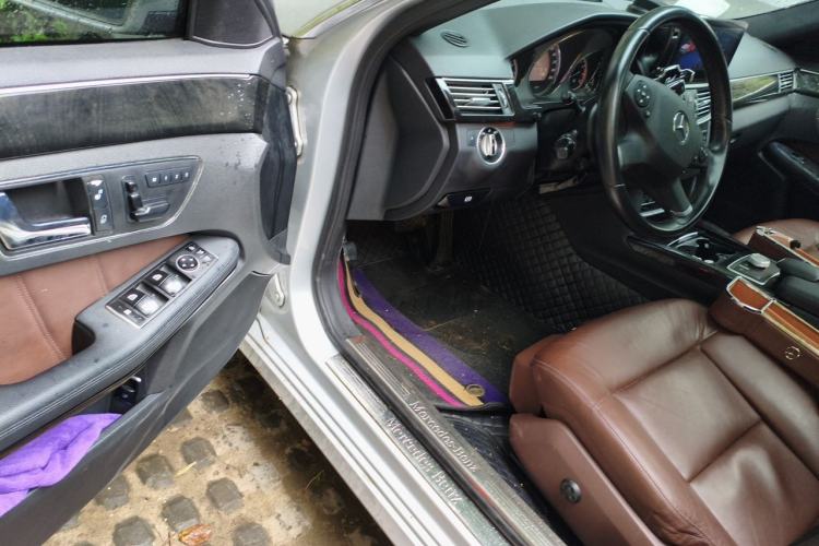 Used Mercedes-Benz E-Class 2010 E 300 L Fashion Model Driver Seat