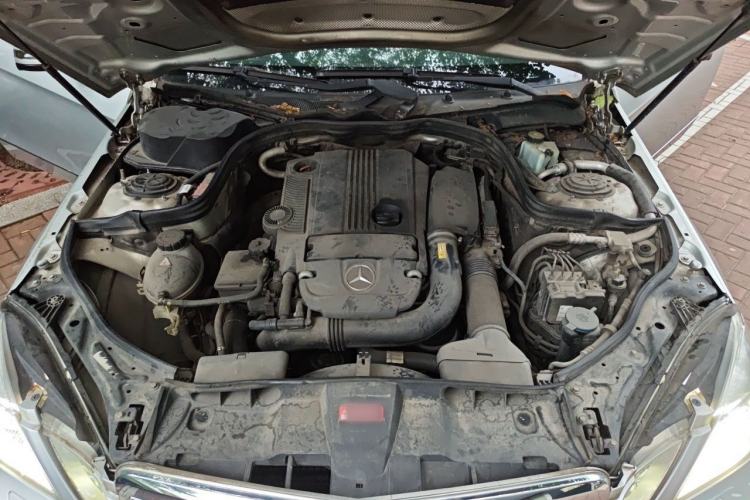 Used Mercedes-Benz E-Class 2010 E 260 L CGI Elegant Model Engine Bay
