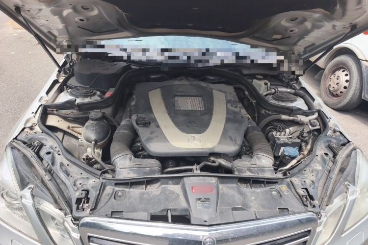 Used Mercedes-Benz E-Class 2010 E 300 L Fashion Model Engine Bay