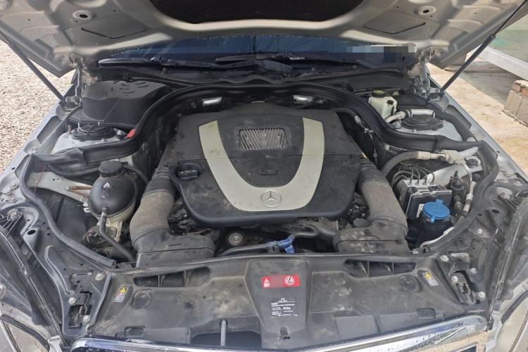 Used Mercedes-Benz E-Class 2010 E 300 Fashion Luxury Edition Engine Bay