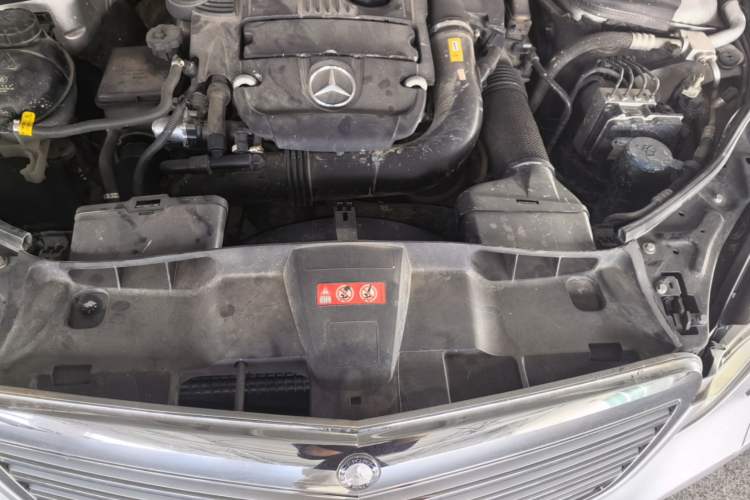 Used Mercedes-Benz E-Class 2010 E 200 CGI Elegant Model Engine Bay