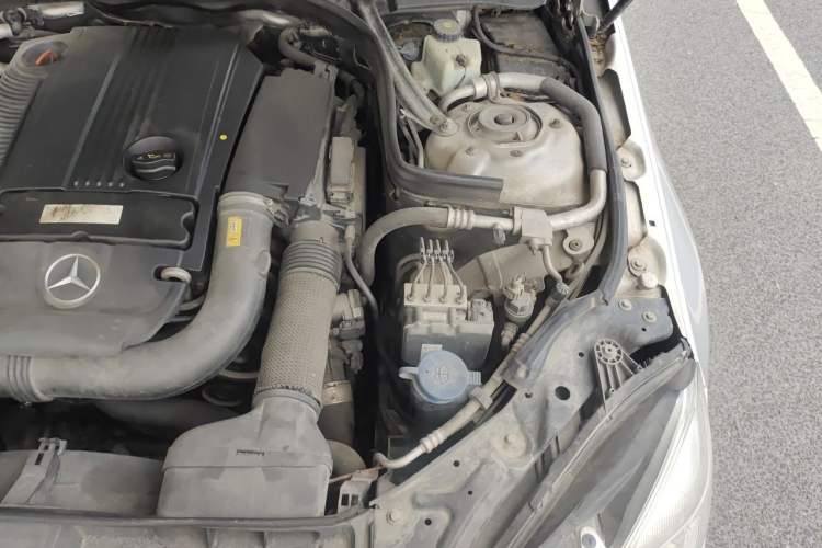 Used Mercedes-Benz E-Class 2010 E 260 L CGI Elegant Model Engine Bay Left