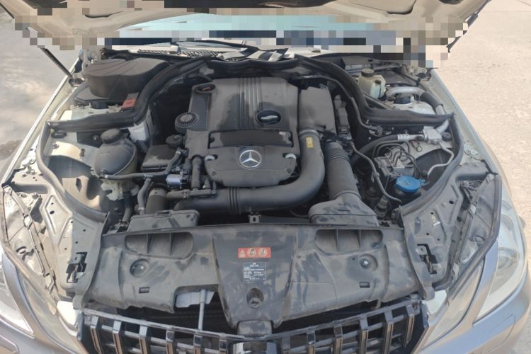 Used Mercedes-Benz E-Class 2010 E 260 CGI Coupe Engine Bay