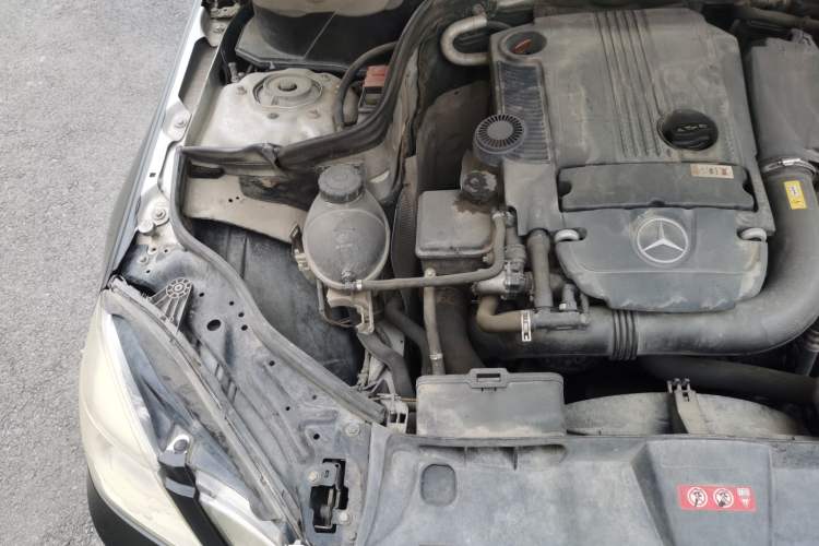 Used Mercedes-Benz E-Class 2010 E 260 L CGI Elegant Model Engine Bay Right