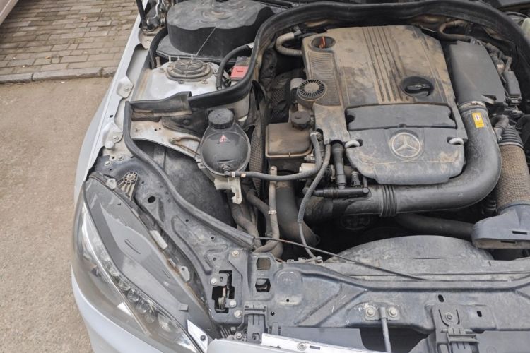 Used Mercedes-Benz E-Class 2010 E 200 CGI Elegant Model Engine Bay Right