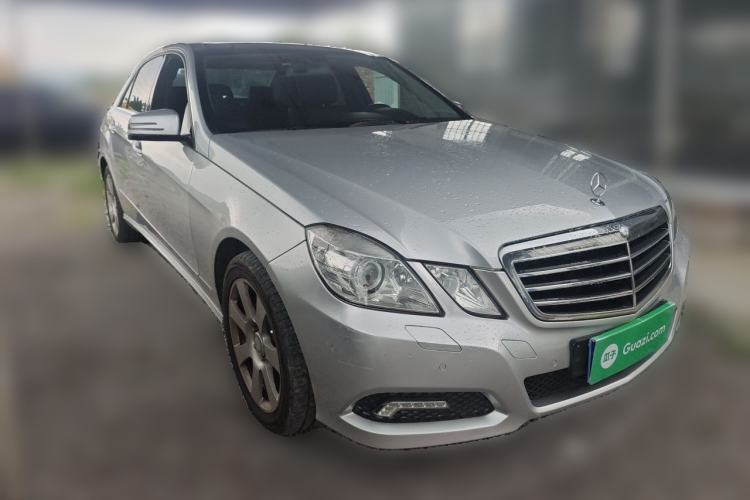 Used Mercedes-Benz E-Class 2010 E 300 Fashion Luxury Edition Front Right 45 Deg