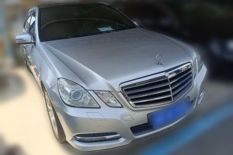 Used Mercedes-Benz E-Class 2010 E 300 L Fashion Model Front Right 45 Deg