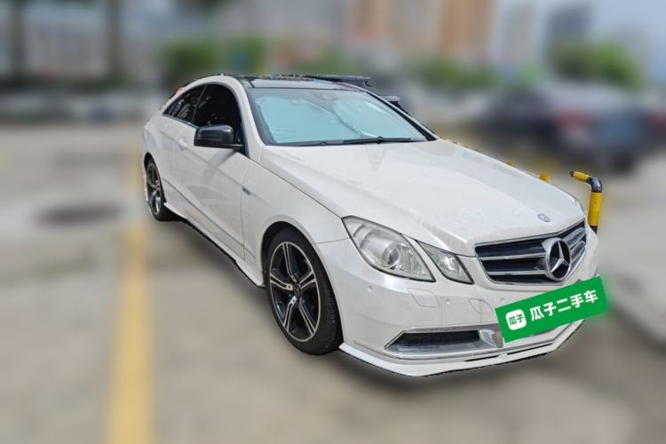 Used Mercedes-Benz E-Class 2010 E 260 CGI Coupe Front Right 45 Deg