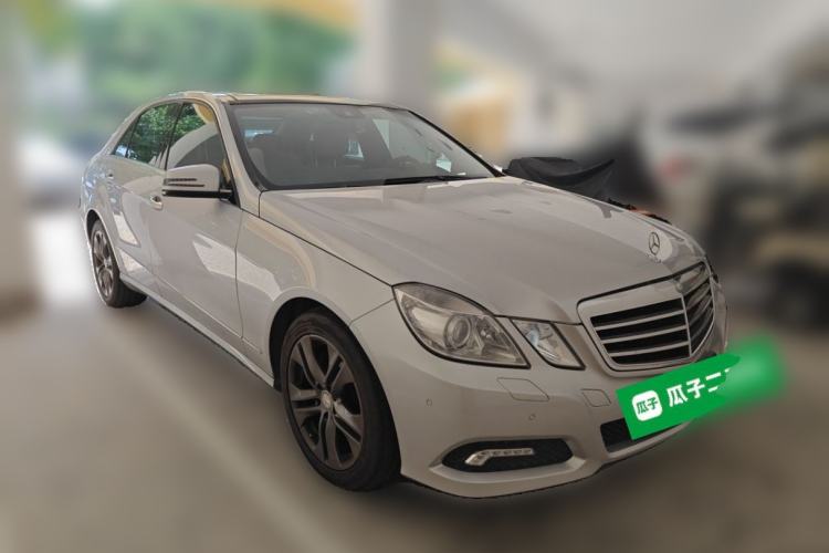 Used Mercedes-Benz E-Class 2010 E 300 Elegant Luxury Edition Front Right 45 Deg