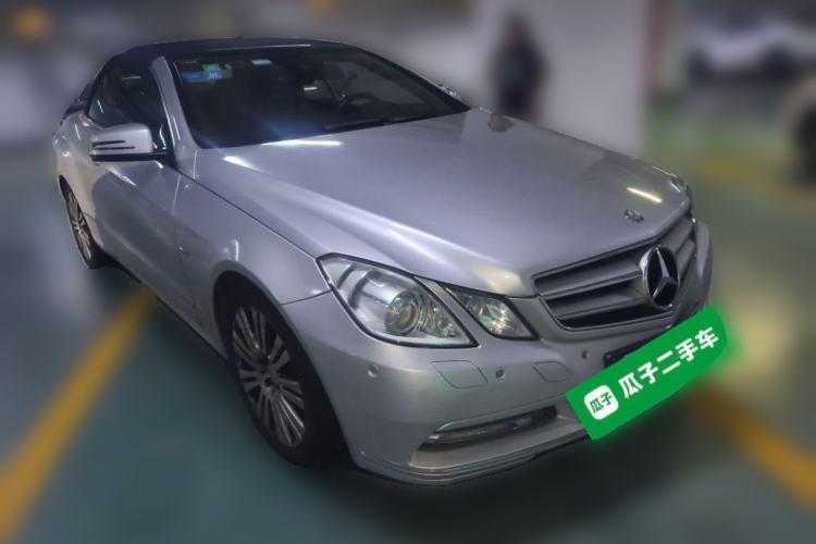 Used Mercedes-Benz E-Class 2010 E 260 CGI Convertible Front Right 45 Deg