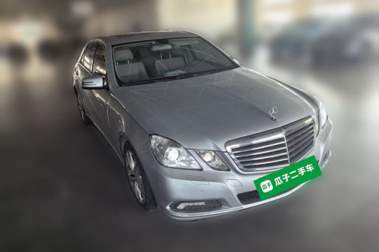 Used Mercedes-Benz E-Class 2010 E 200 CGI Elegant Model Front Right 45 Deg