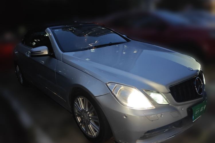 Used Mercedes-Benz E-Class 2010 E 260 CGI Convertible Front Right 45 Deg