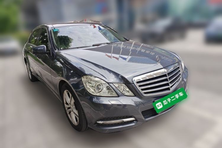 Used Mercedes-Benz E-Class 2010 E 300 L Fashion Model Front Right 45 Deg