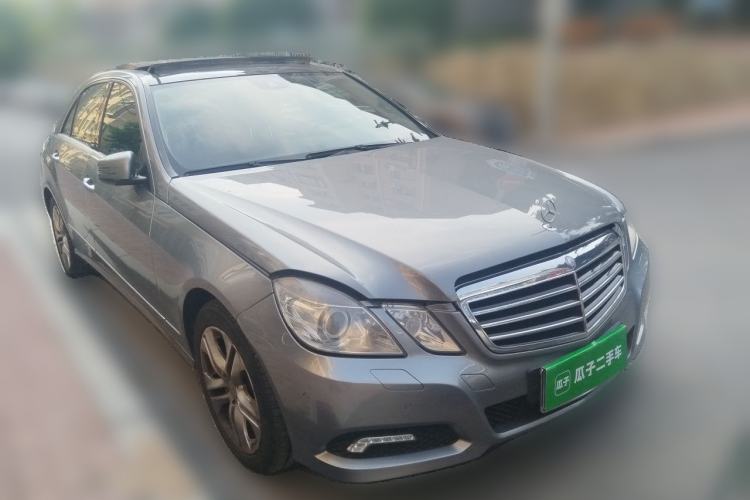 Used Mercedes-Benz E-Class 2010 E 300 Fashion Luxury Edition Front Right 45 Deg