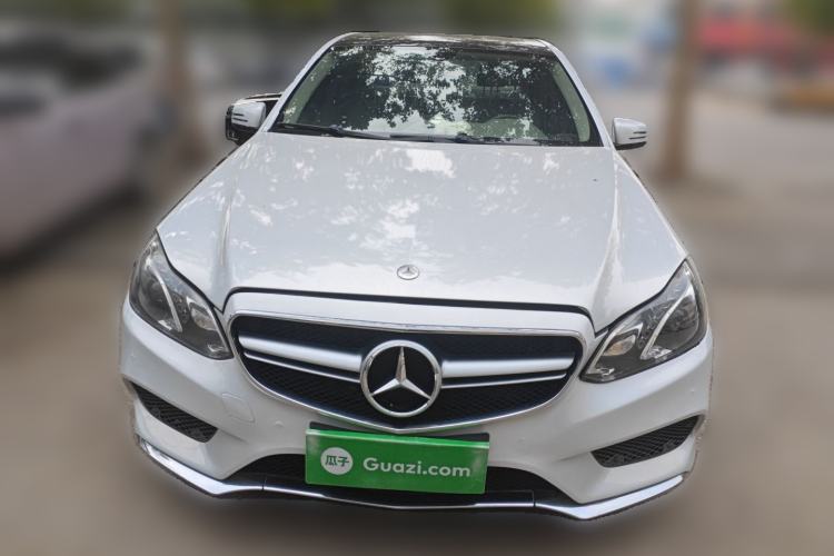 Used Mercedes-Benz E-Class 2010 E 200 CGI Elegant Model Front